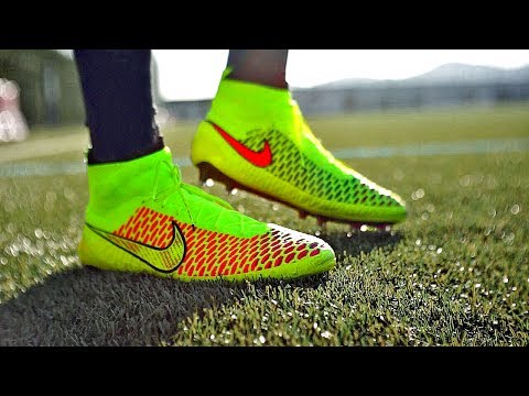 Exclusive: Nike Magista 2014 Unboxing & Try On by freekickerz