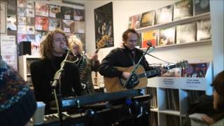 Mystery Jets, &#39;Bombay Blue&#39; (Southend 2016)