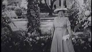 Liberace Easter Parade.wmv