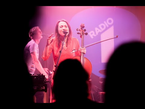 OEVERS VAN DE TIJD - SPINVIS Live @ Radio 1 Sessie