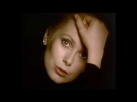 438 Whispered   CHANEL N°5