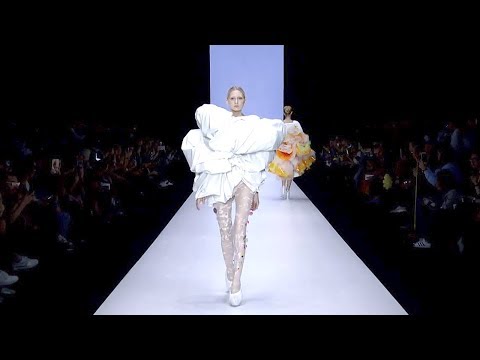 BA(HONS) Fashion | Spring Summer 2018 Full Fashion Show | Exclusive