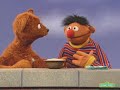 Sesame Street Ernie S Rubber Duckie Eats Baby Bear S Porriage