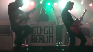 Go Go Berlin - Famous Till The End. Skråen, Nordkraft. Aalborg, Denmark. 26-11-15.