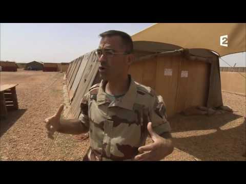 Yann F.  Aumônier du 13eme et 27eme BCA au Mali (sur France 2)