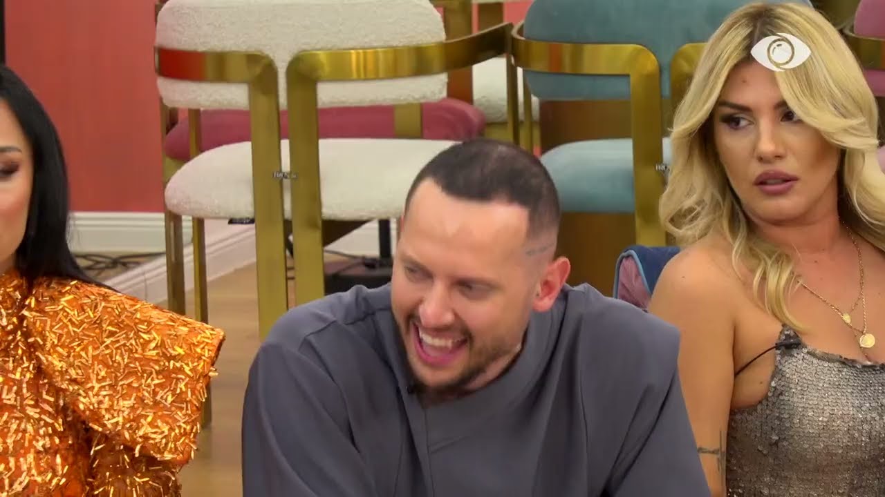 Agravon debati mes Romes dhe Ilnisës, Graciano qesh