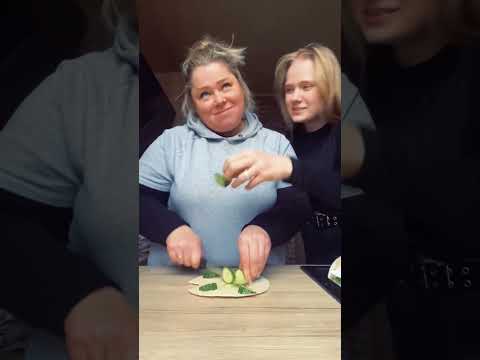 Fun mother and daughter 😂🤣🤪🥰#usa #funnyvideos #prank #family #mother