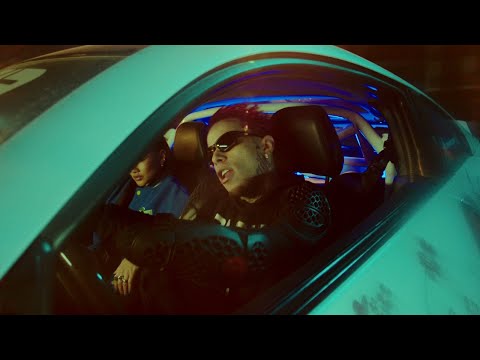CJOTA - ELA É FÚTIL feat. MC DANIEL, VEIGH, LOTTO (CLIPE OFICIAL)