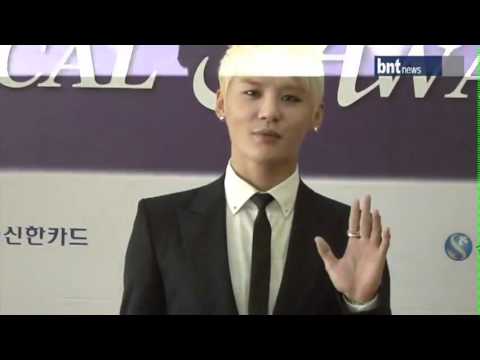 120604 BNT News - 2012 Korean Musical Awards Red Carpet - Kim Junsu