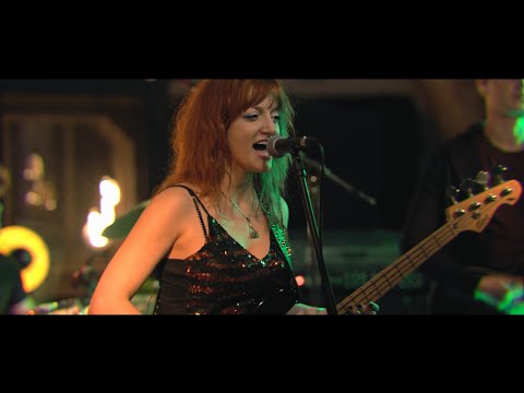 LIVIN FIRE || Out Of Control - Luneta Nocą live session