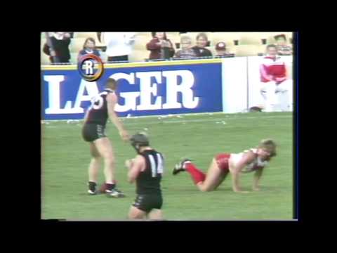 Warwick Capper plays for free kick 1985 Round 7
