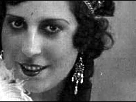 Tzvetana Tabakova sings Bulgarian Trad. (How much i love you)