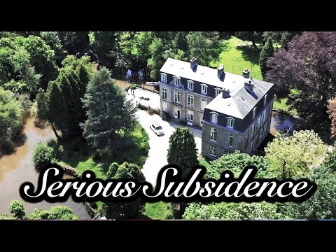 This Chateau is sinking into hidden tunnels beneath it - Chateau Life 🏰 EP 242
