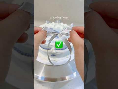 PERFECT BOW EVERY TIME: my secret cake decorating weapon 🎀