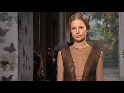 VALENTINO Haute Couture Spring 2014 Paris - Fashion Channel