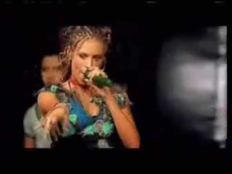 Sara Lumholdt [ SHE'S A REBEL]