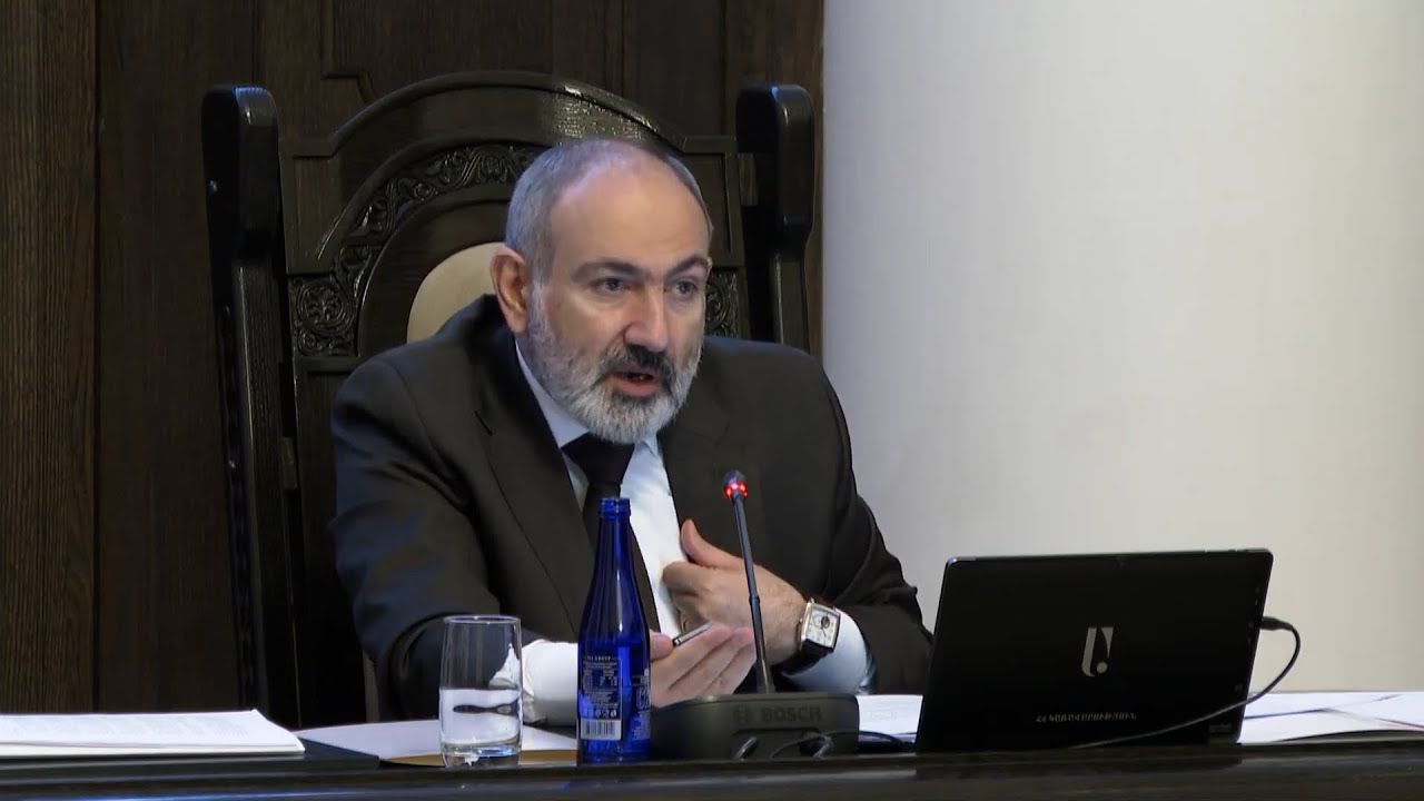 Պետք է կենտրոնանանք իրական Հայաստանի խնդիրների վրա, դրանք շատ են, ո՞վ պետք ա լուծի՝ մենք. Փաշինյան