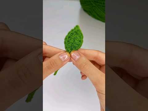 How crochet Easy and small *Leaf* (easy and beautiful for beginners) #leaf #crochetleaf