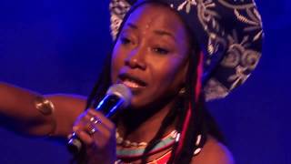 FATOUMATA DIAWARA chante NINA SIMONE