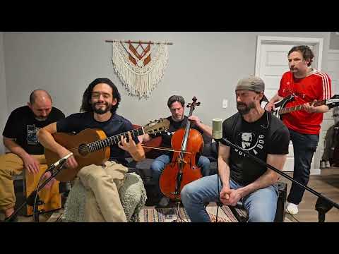 You ain’t never heard Ain’t No Sunshine like this before