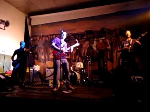 Sanguijuelas Reales.(APELO13) FESTIVALOTE DE MARINALEDA 8-10-2010.AVI