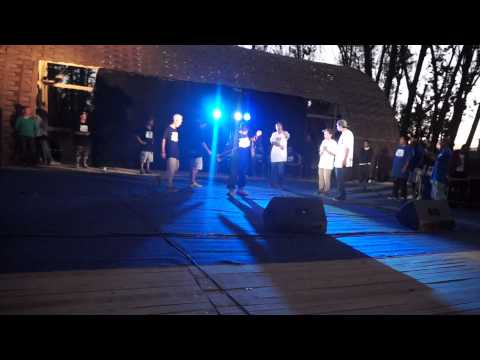Under Battles Trples1  Nitro,Mc Martinez,Skryro vs Discan, Smoke, Inses