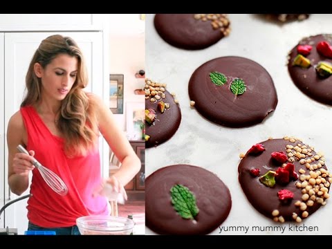 How to Make Homemade Raw Chocolate