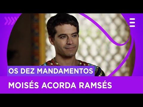 Moisés acorda Ramsés com uma notícia | Os Dez Mandamentos
