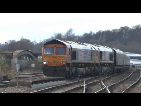GBRf 66735 + 6674​1 on 6H64 Tuebrook sidings - Drax at Wakefield Kirkgate 01/02/2014