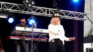 Anette Olzon - Invincible + Björk cover @Kivenlahti Rock 2014