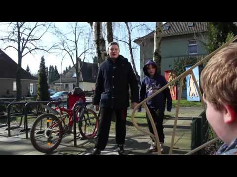 Youtube Kacke! EXTREMES MOBBING JUNGE WEINT!