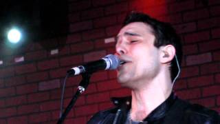 Trapt - These Walls (Live @ Avalon)