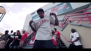 T VILLA @OfficialT_Villa   [VIDEO] BIG FEAT @AbsolutelyAmber