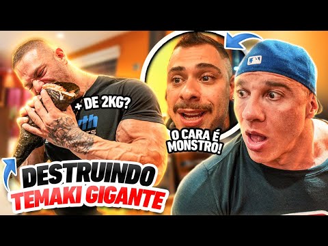GIGANTES COMENDO ATÉ O LIMITE - FABIO GIGA, ALFY E LEO STRONDA *Faliram o restaurante😂*