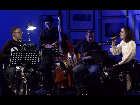 River Band 河乐队 - In your Rice shop 米店 - Some Chinese Folk Songs and Others...