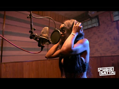 Maddest female dancehall freestyle!! Clymaxx | Chris Satta