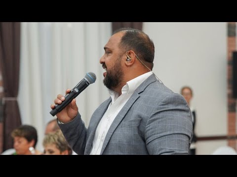 Florin de la Cârța- Cât ești la parinti acasa(COVER) Live 2023