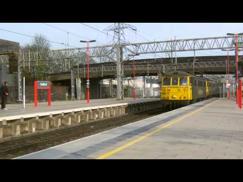 FreightLiner 86610 & PowerHaul 86637 Haul an InterModal Through Stafford 24/4/14