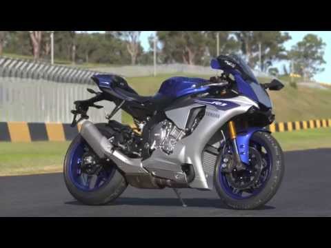 Yamaha R1 First Ride (Bike World)