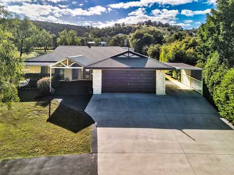 9 Teamster Street, Plainland, QLD 4341, 5 slaapkamers, 2 badkamers, Lifestyle Section