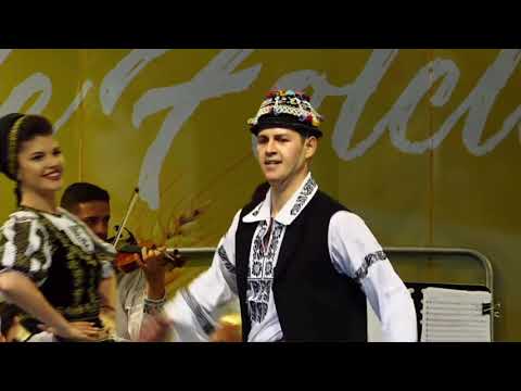 ANSAMBLUL FOLCLORIC PROFESIONIST "CINDRELUL" JUNII SIBIULUI - DANS POPULAR DIN ZONA SIBIULUI