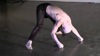 preview picture of video 'Butoh Dance in Arsenal / Performance by Katsura Kan / Eurasia Butoh Festival'