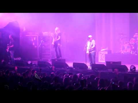 Black Stone Cherry @ Sonisphere France : Highway to Hell (AC/DC Cover)