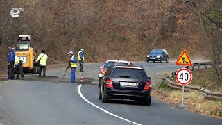 Възстановяват пътното платно в участъка на свлачището край чернооченското село Даскалово