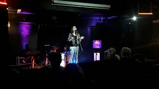 Stan Walker - Find you (LIVE Nichole Suarez Cover)