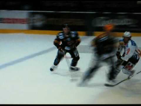 Shawn Heins hits Roman Josi