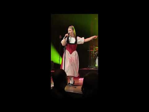 Miss Helvetia "Ausschnitt aus dem Rock`nRoll-Medley" Live in Spiez