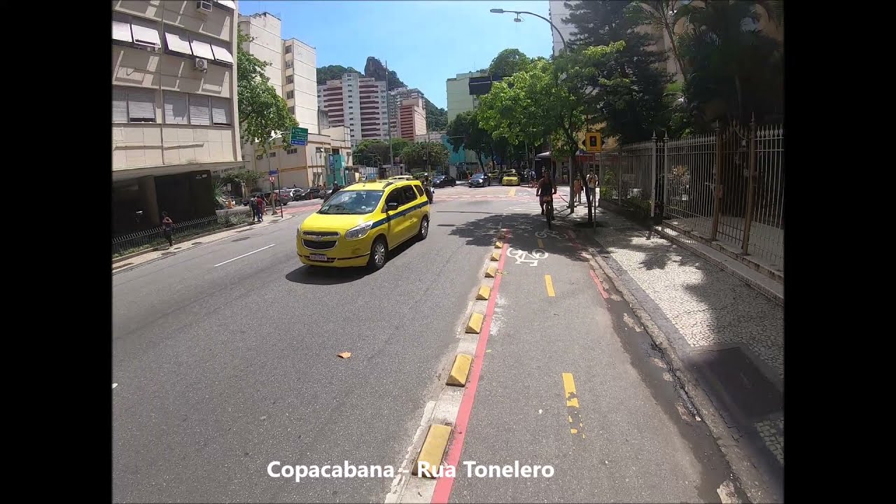 RIO DE JANEIRO - COPACABANA - RUA TONELERO VISTA DE OUTRO ANGULO