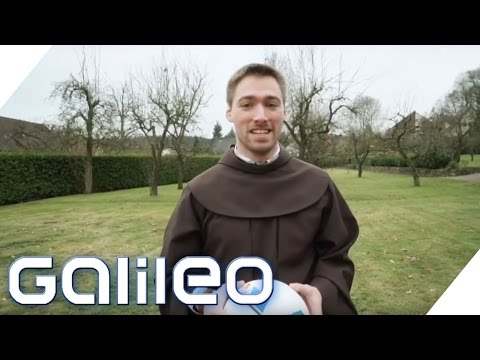 Life in celibacy: Germany's youngest Franciscan brother | Galileo | ProSieben