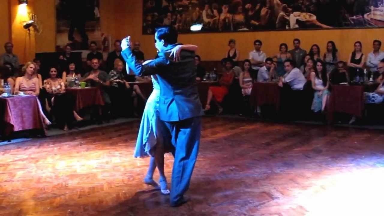 Sebastian Pereyra y Delia Hou